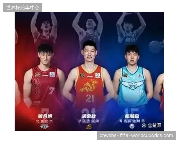李弘权凭借全面的攻防表现入选最佳阵容一阵，成为上海队取得常规赛冠军的重要拼图。